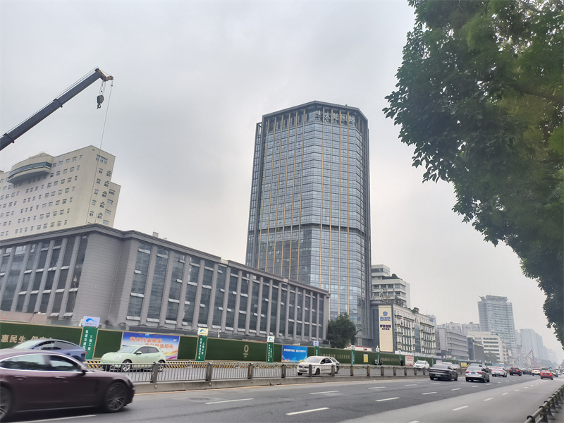  成都大陆国际 
